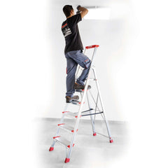EN948 | ELEGANCE | Escalera de tijera con peldaños cómodos Peldaños 8